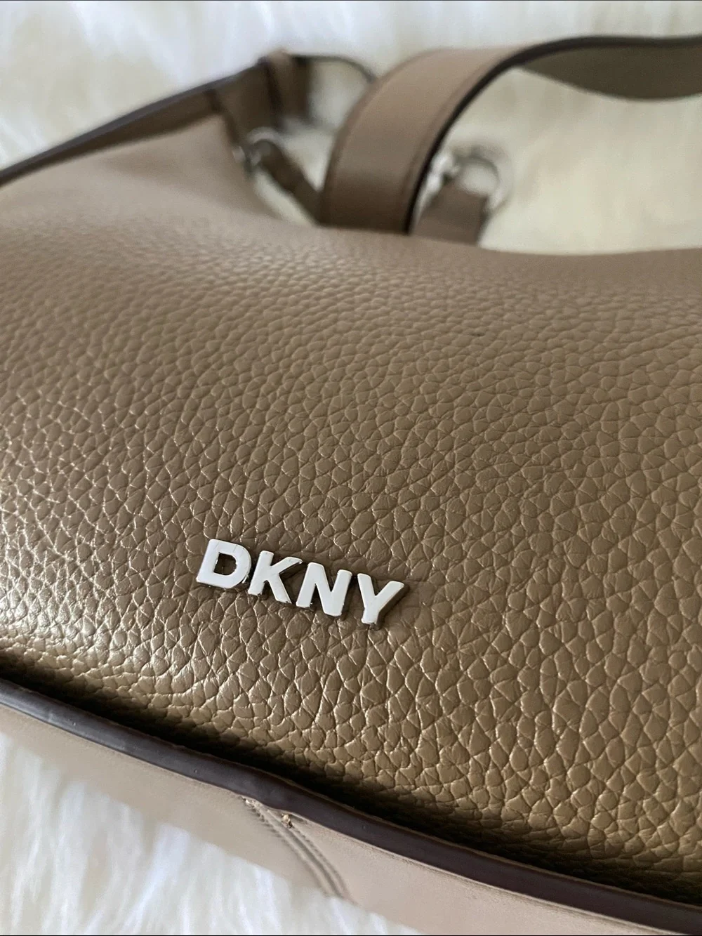 DKNY Thyme Medium Hobo Bag in Taupe